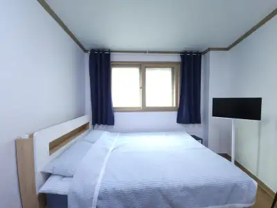 house image 1