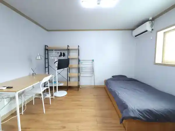 house image 3