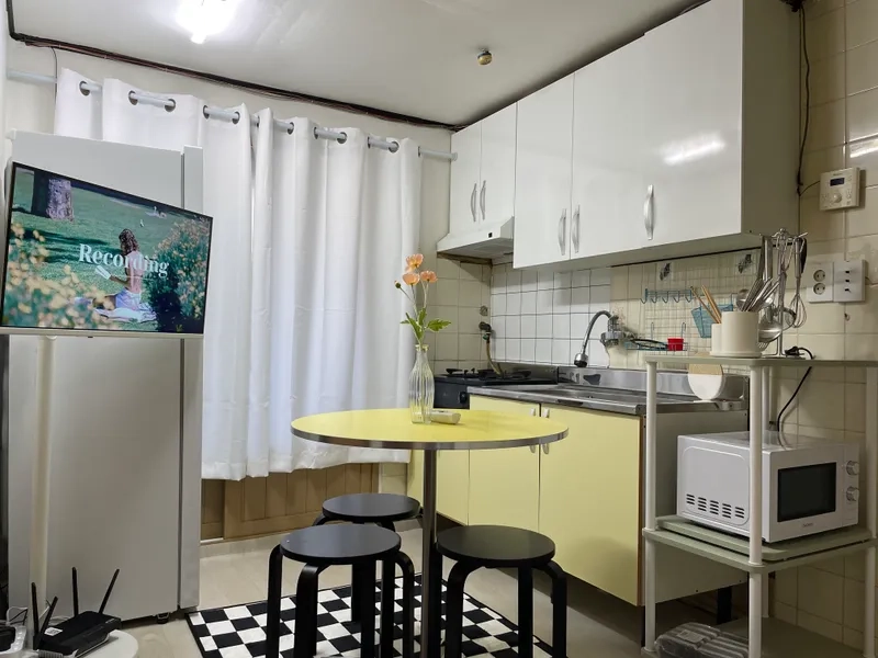 house image 0