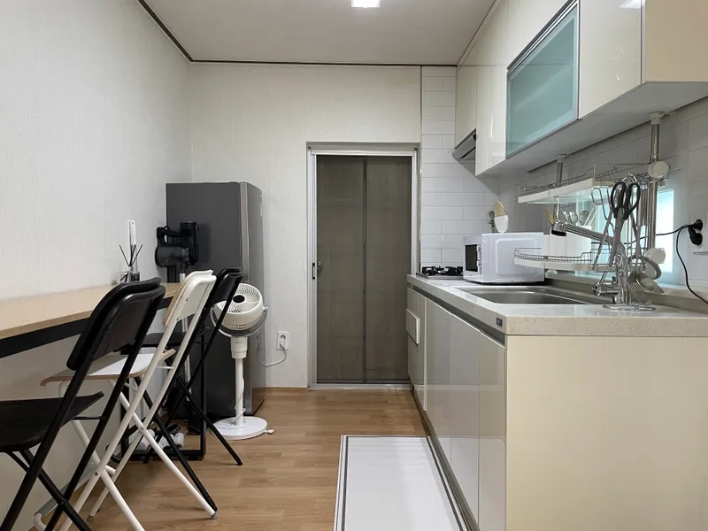 house image 3