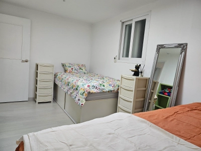 house image 1