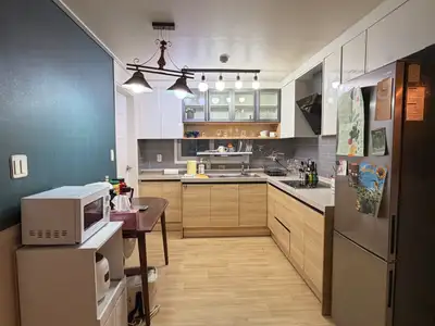 house image 3