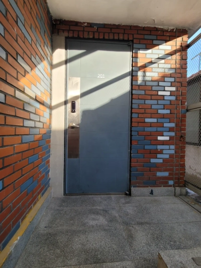 house image 1