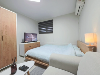 house image 1