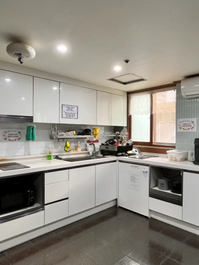 house image 4