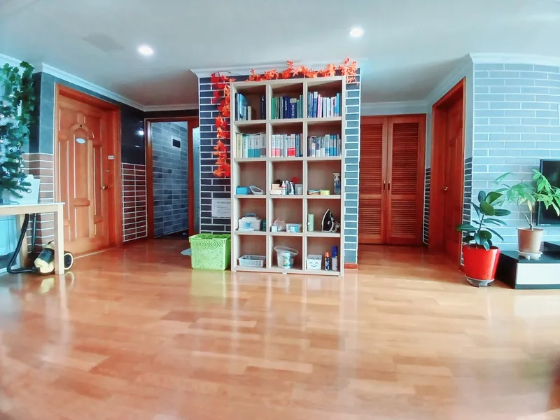 house image 4