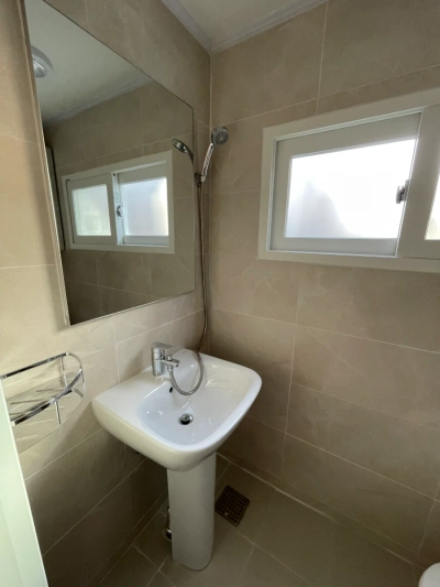 house image 2