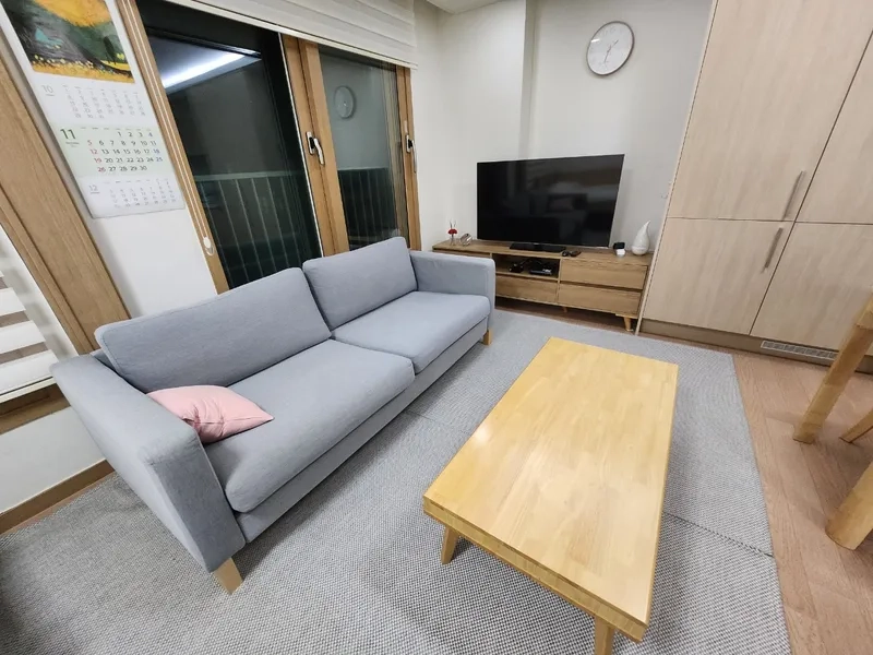 house image 0