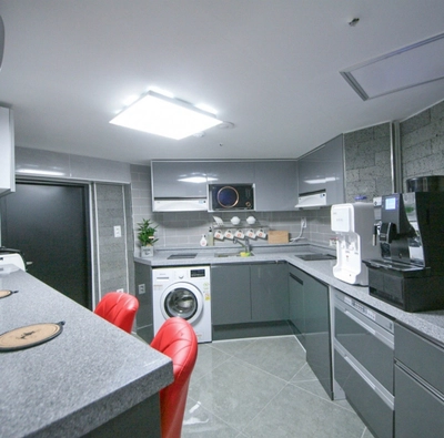 house image 3