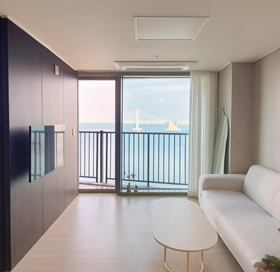 house image 4