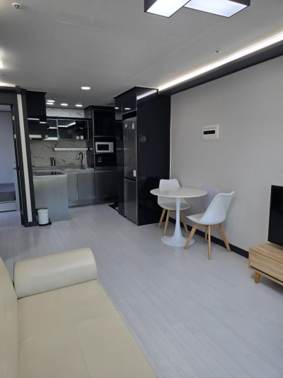 house image 1