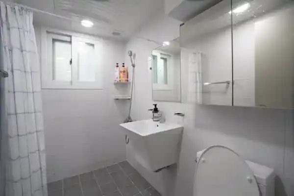 house image 6