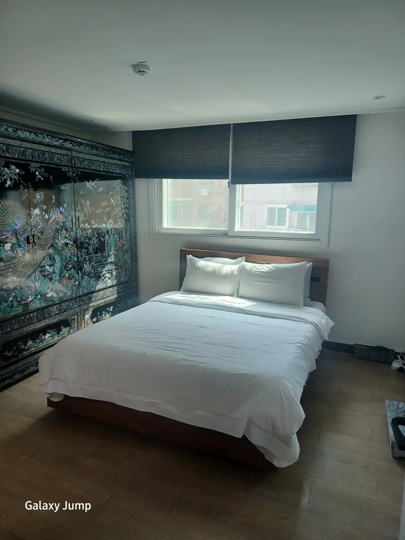 house image 6