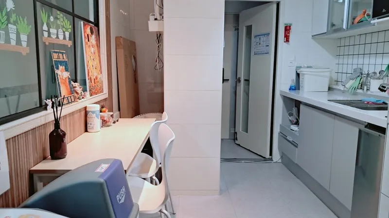 house image 3