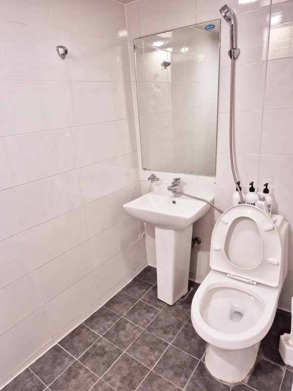 house image 3