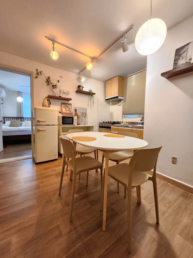 house image 3
