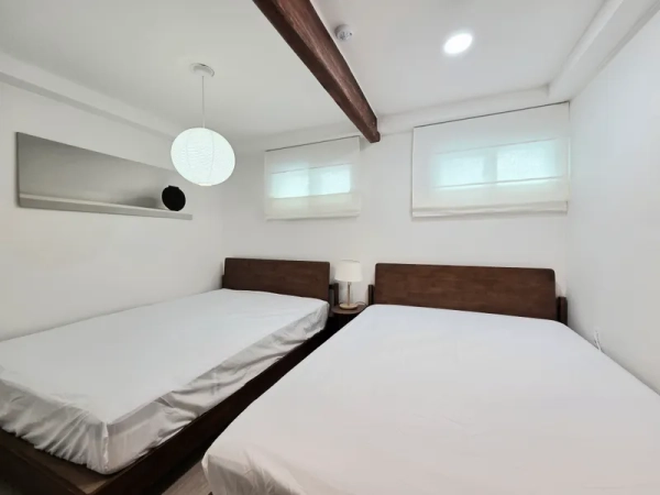 house image 0