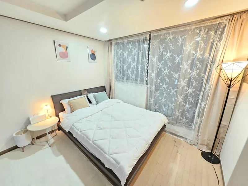house image 0