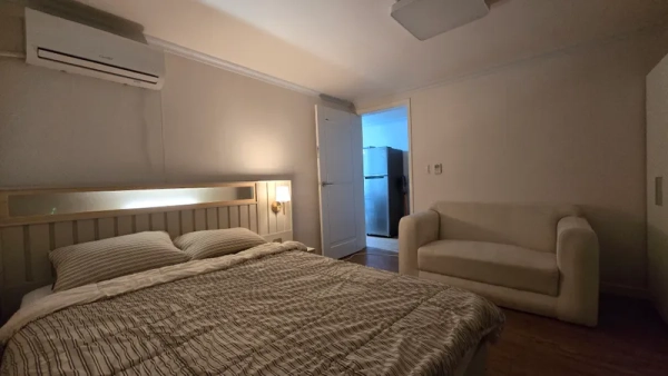 house image 0