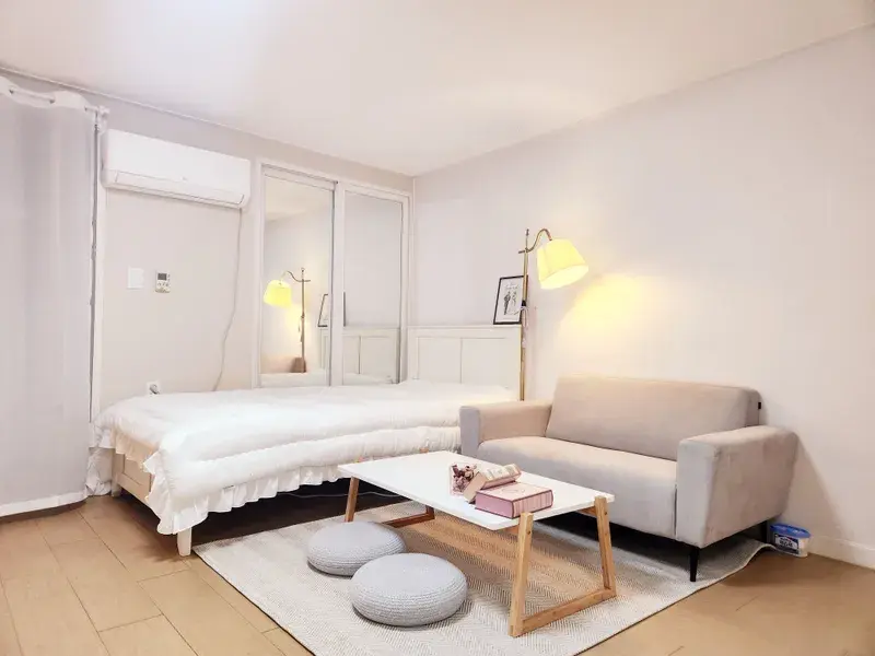 house image 0
