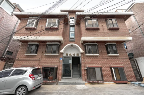 house image 1