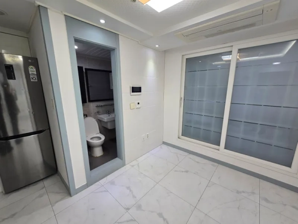 house image 3