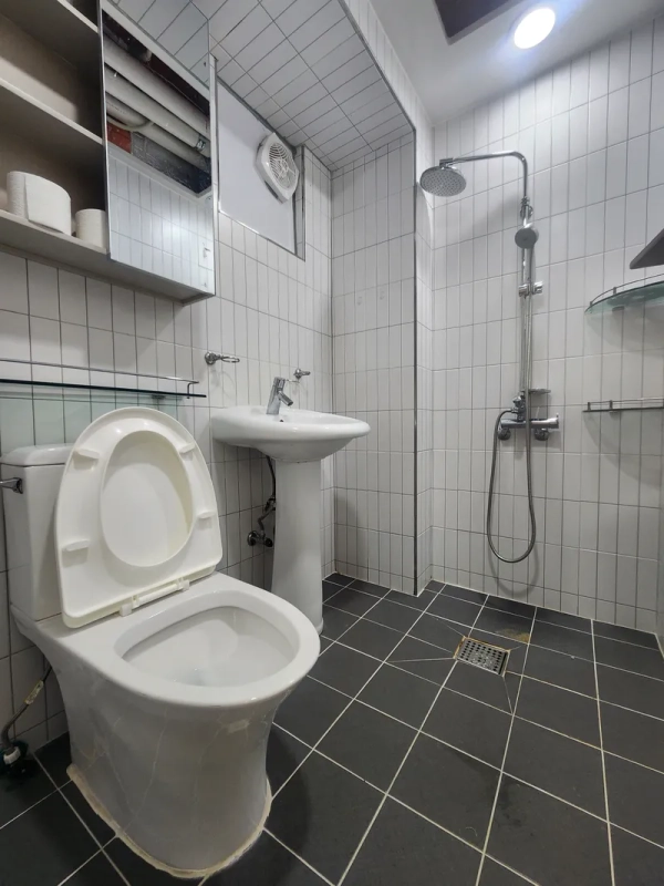 house image 3