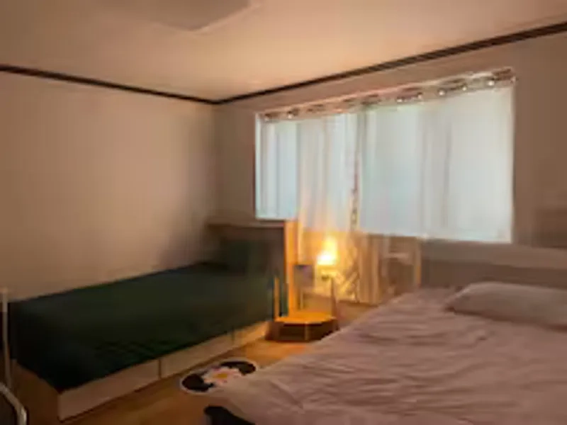 house image 0