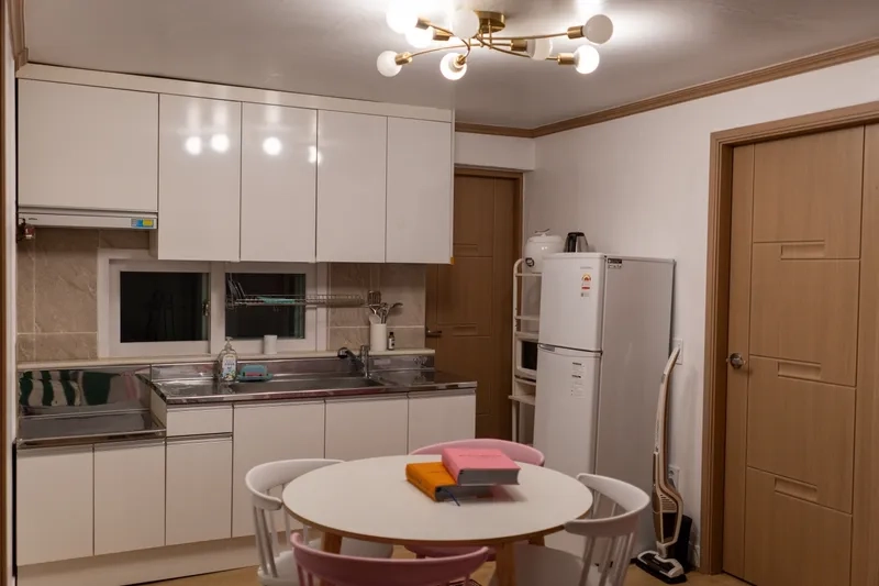house image 1