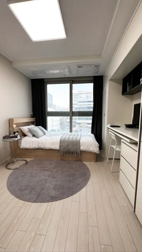house image 0