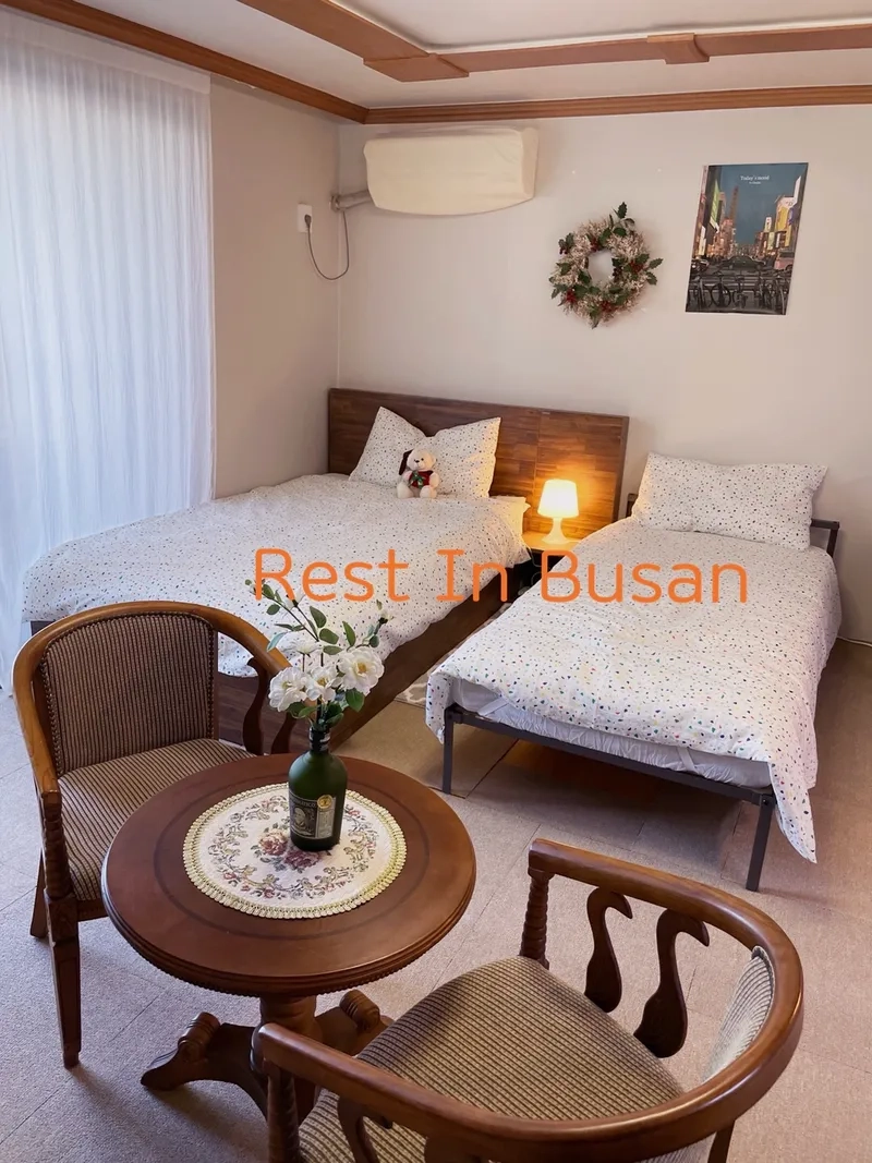 house image 0