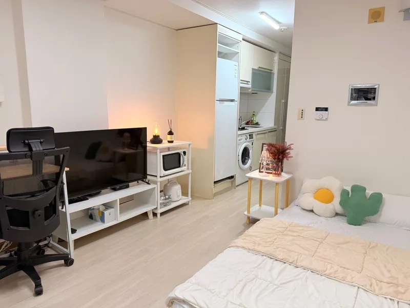 house image 7