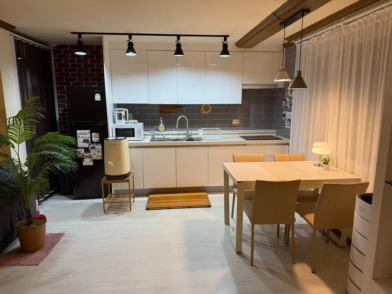 house image 4