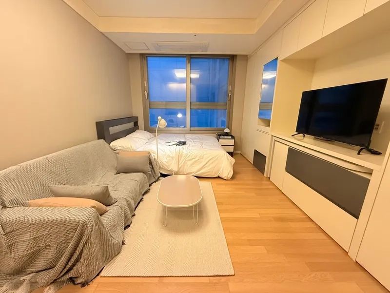 house image 0