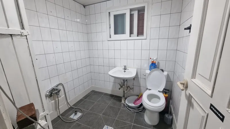 house image 4