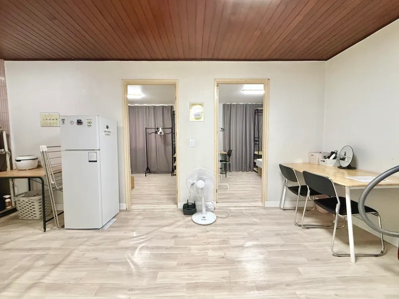 house image 2