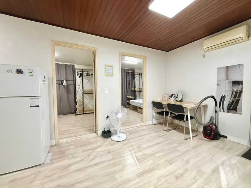 house image 3