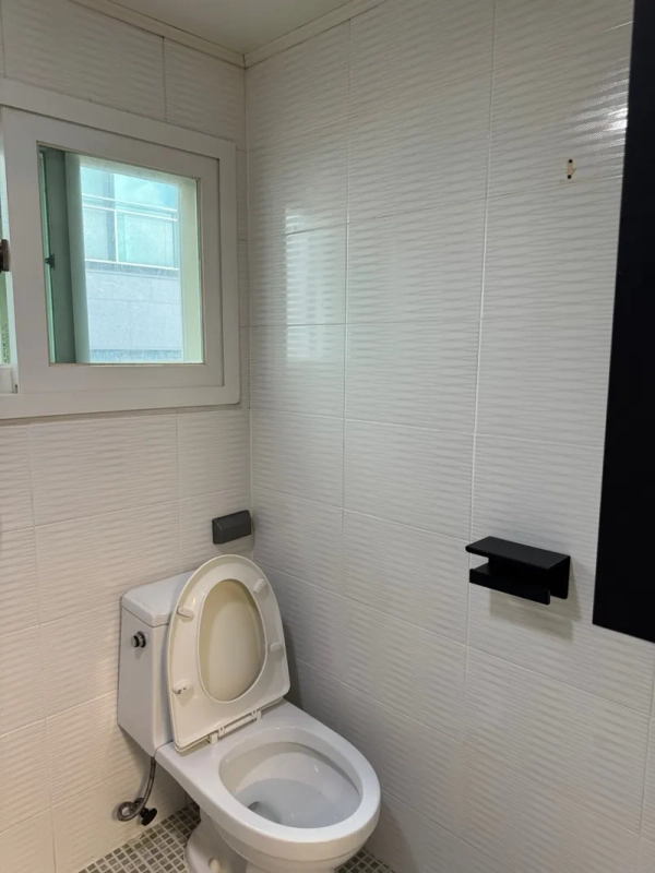 house image 3