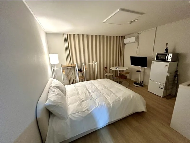 house image 6