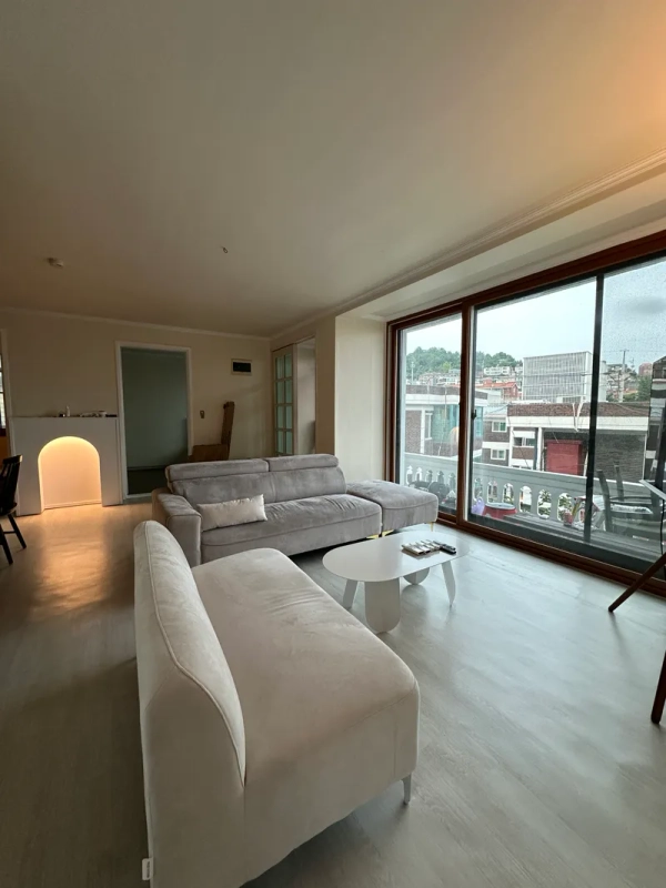 house image 1