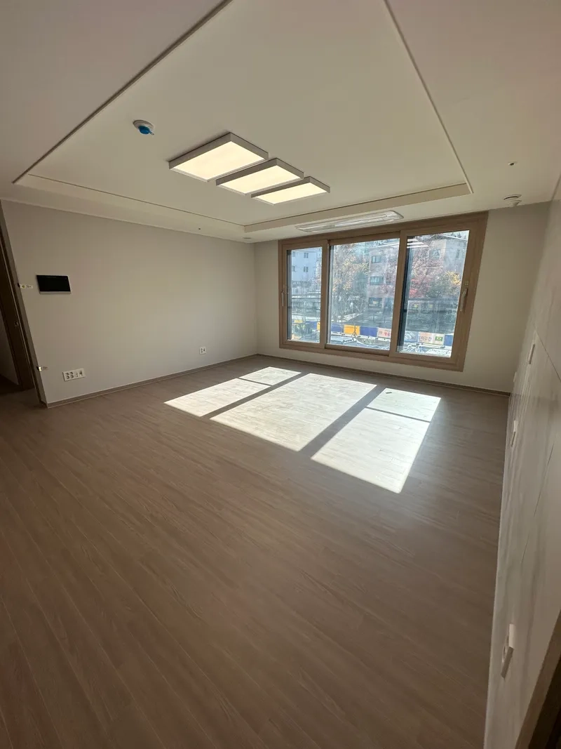house image 7