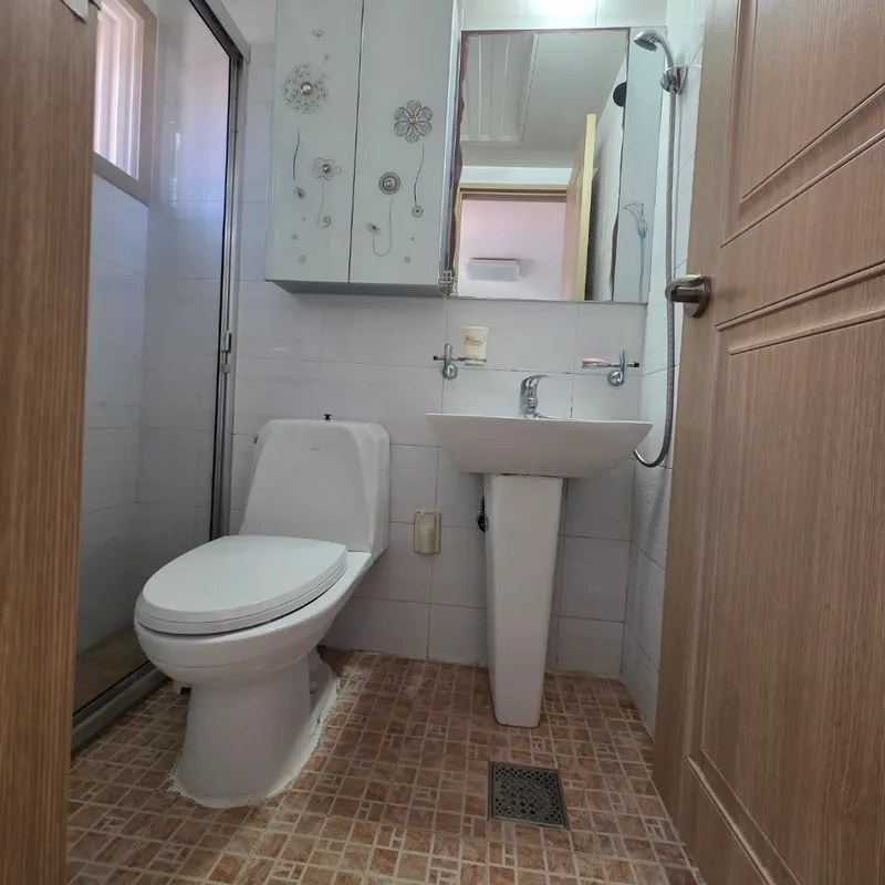 house image 8