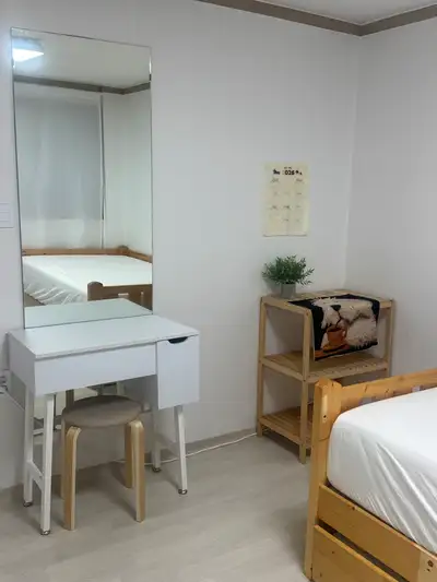 house image 4