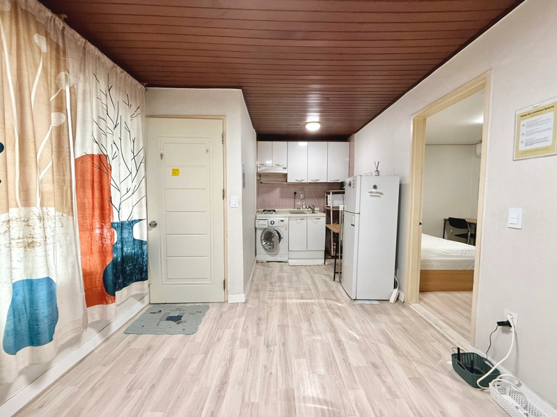 house image 0