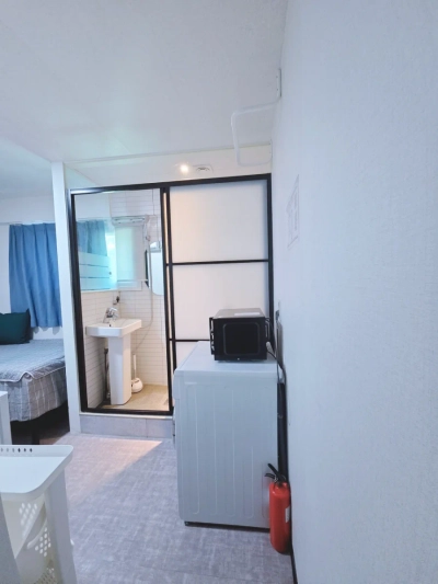 house image 1
